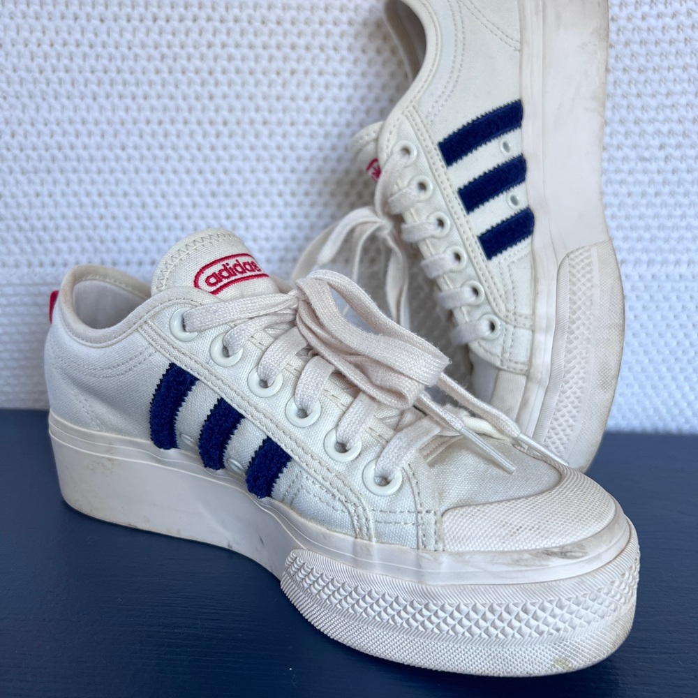 Adidas Women's White and Blue Nizza Sneakers Size 6